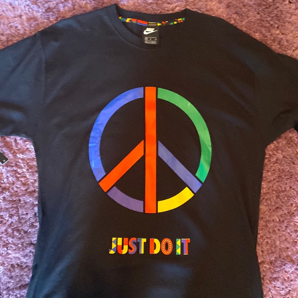 NIKE - MENS TEE